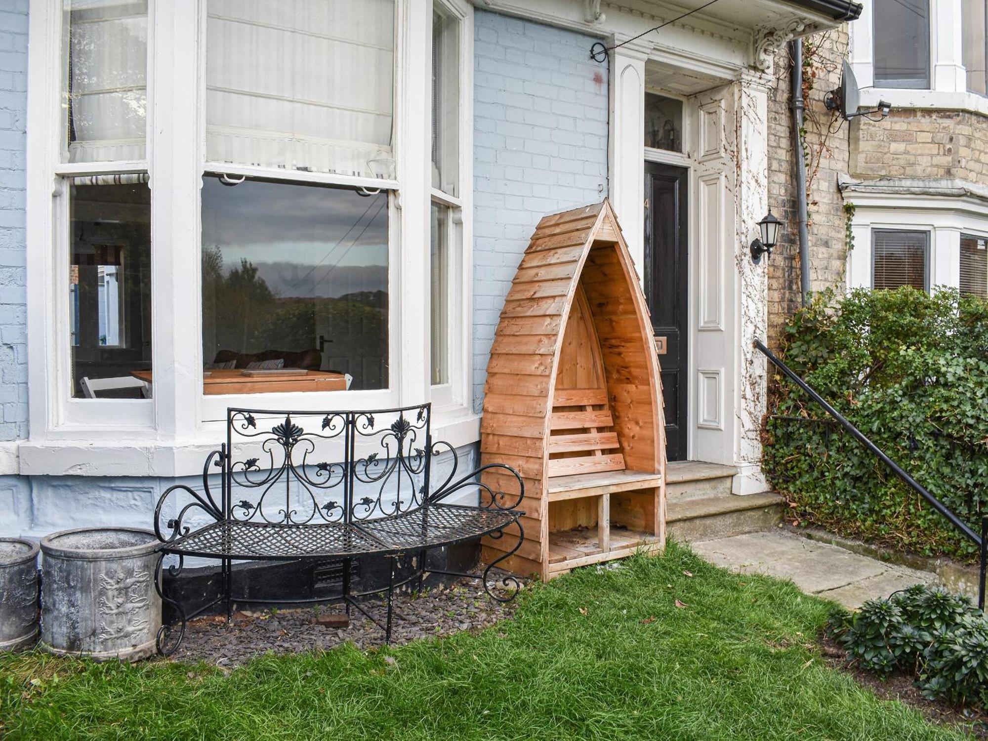 Whitby Bliss Vila Exterior foto