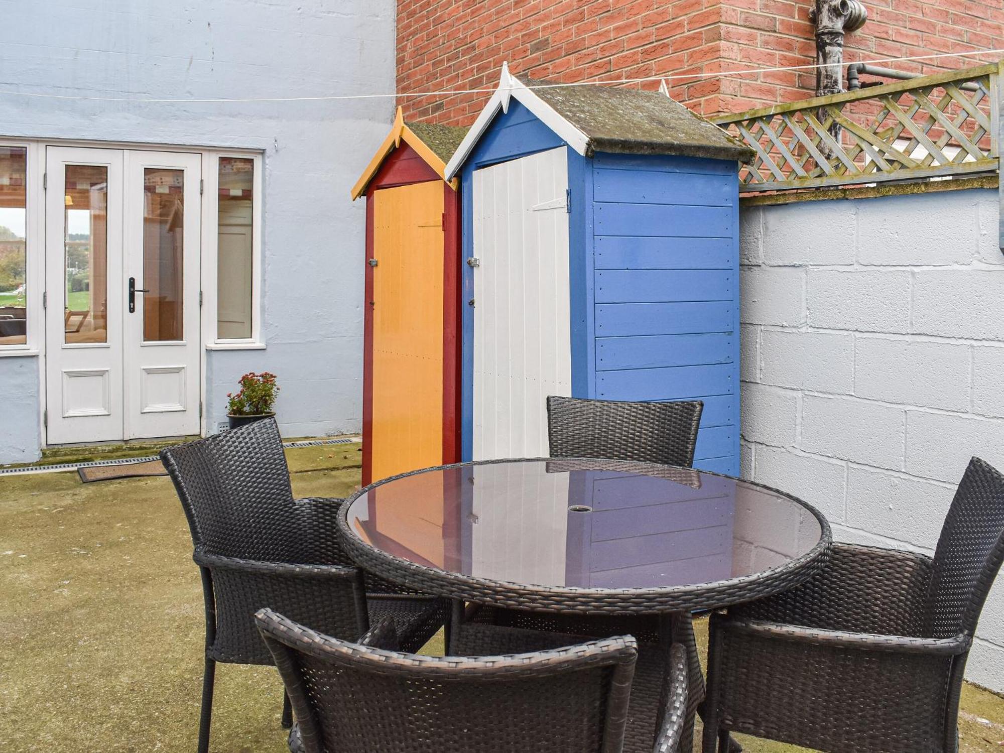 Whitby Bliss Vila Exterior foto