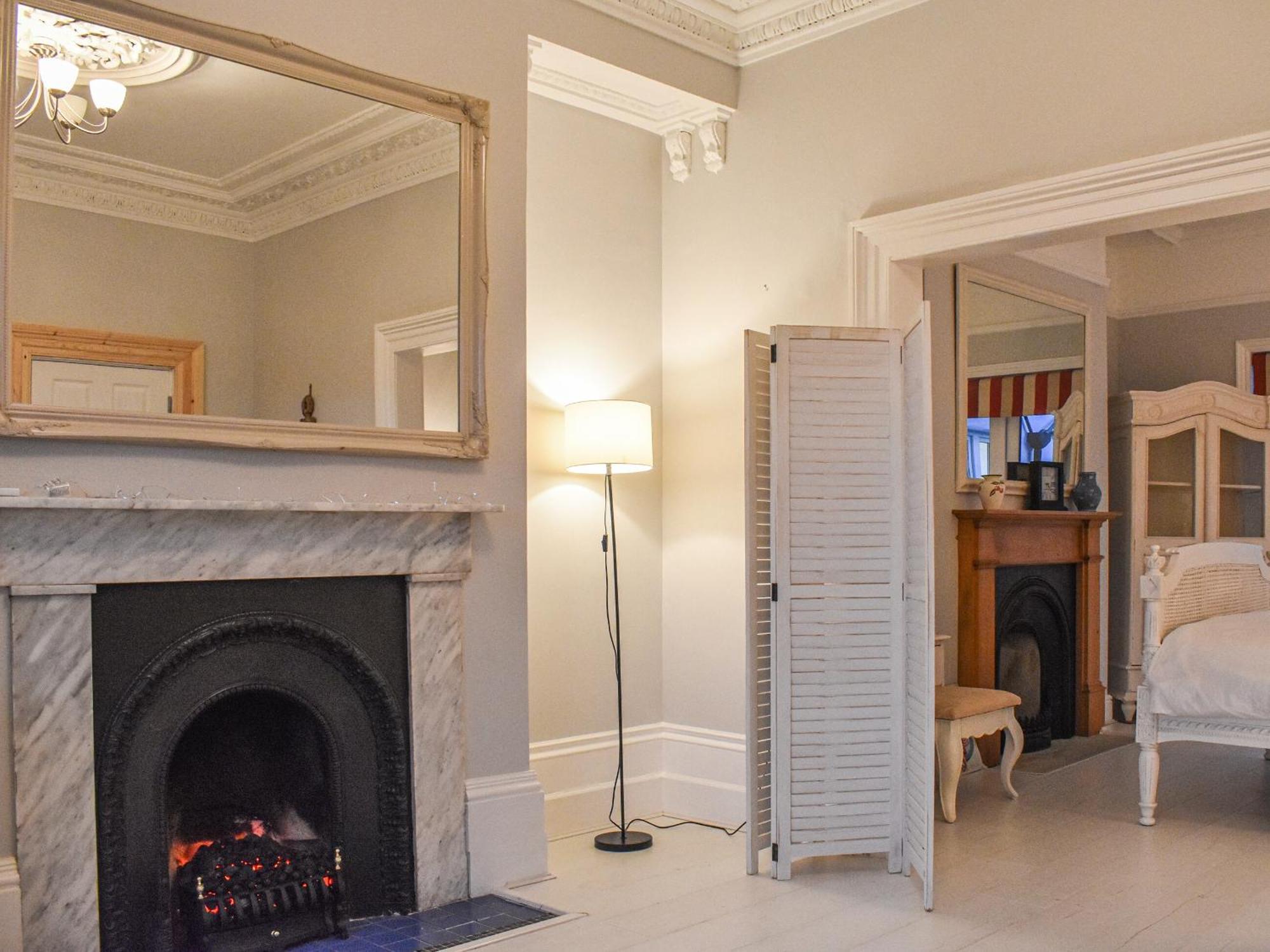 Whitby Bliss Vila Exterior foto